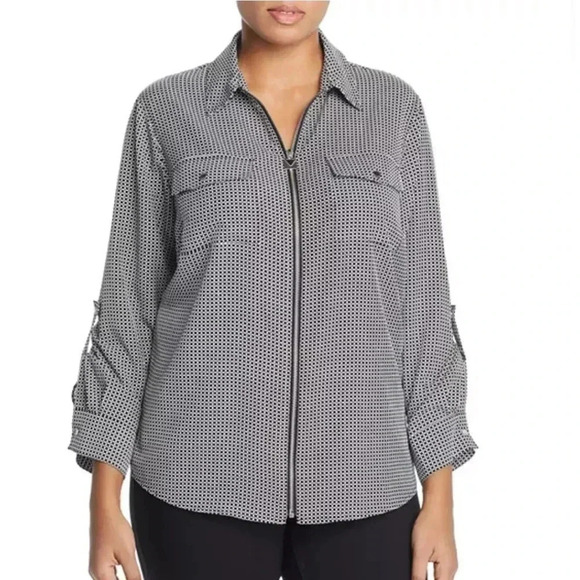 MICHAEL Michael Kors Tops - New Michael Michael Kors womens top size 2X roll tab sleeve lock half zip